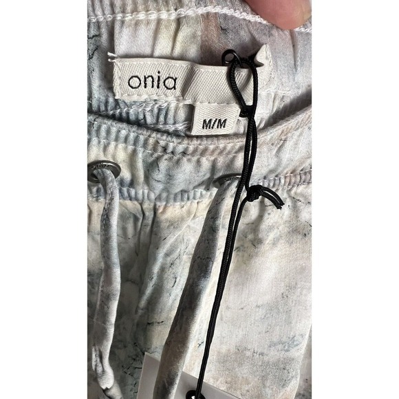 Onia Womens Lauren Short Silky Viscose Pull On Elastic Neutral Paint Sz M NEW - Picture 7 of 9